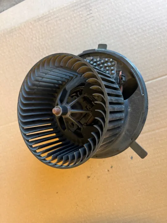 Ventilateur OEM 3C0907521B pour VW Golf V Plus 2005-2008 image 3