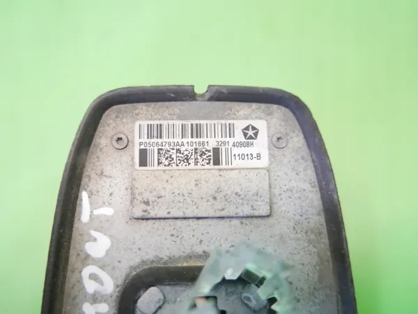 Base d'antenne OEM P05064793AA pour FIAT FREEMONT 2011-2015 image 5