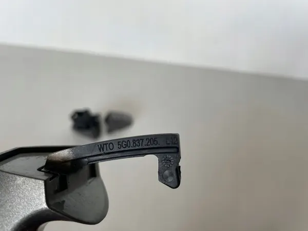 VW Golf VII Ovi Kahva Etu Vasemmalle Oikealle image 7