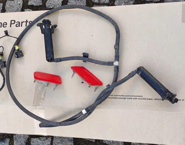 Ajovalonpesuri etu-oikea OEM 8V0955102 - Audi A3 8V image 2