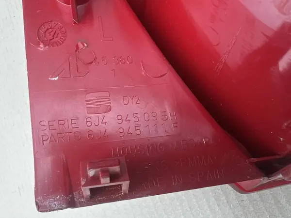 SEAT IBIZA 6J4 IV 5D Lámpara Trasera Izquierda Roja Plástico OEM image 4