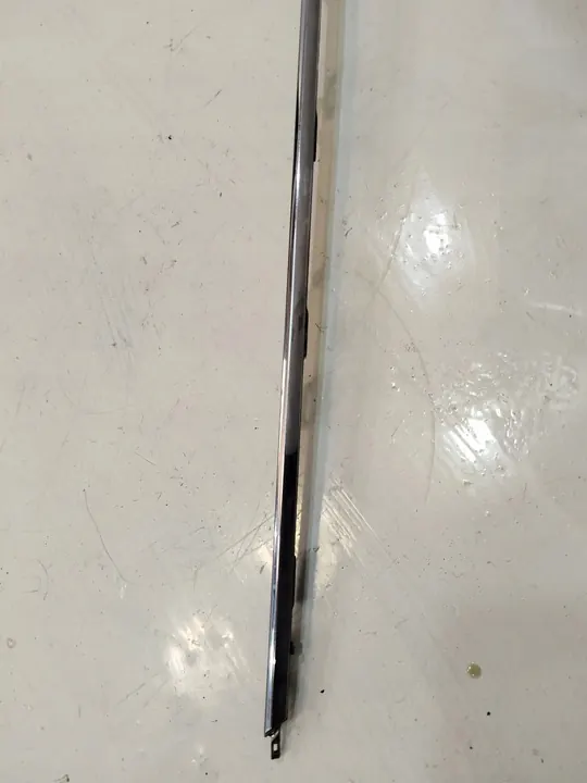 Takaluukku Kromi VW Passat B8 Kombi image 2