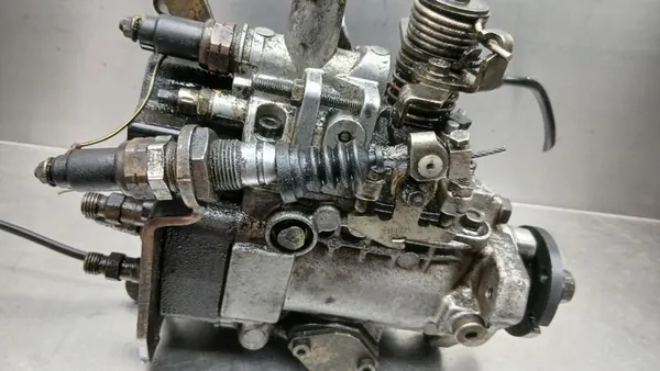 Kraftstoffpumpe VW 1.9D 028130115P image 2