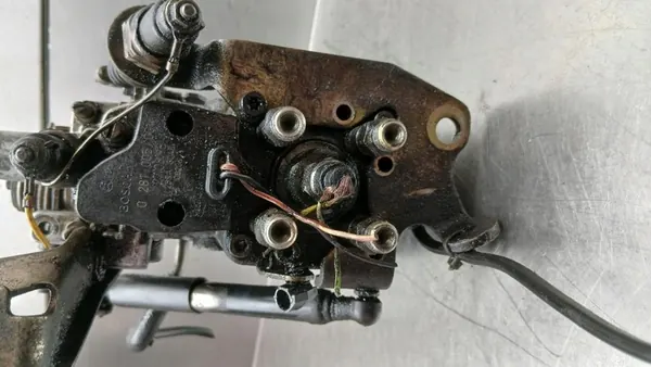 Kraftstoffpumpe VW 1.9D 028130115P image 7