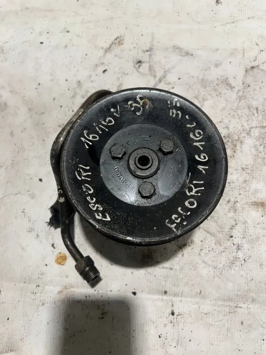 Pompe de direction assistée Ford Escort 1.6 16v OEM mefjuu image 2