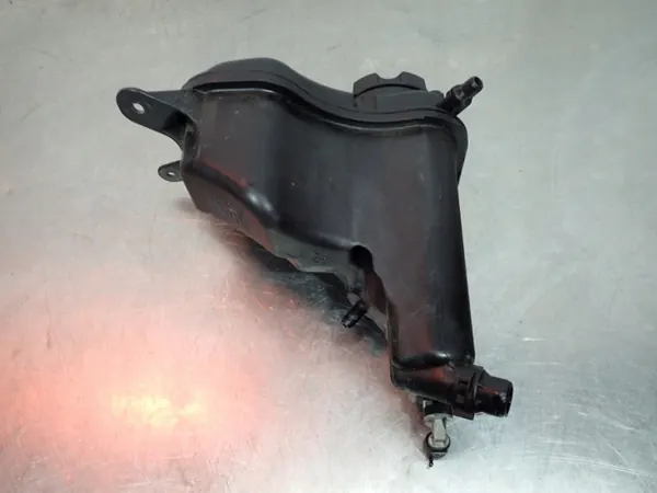 Réservoir direction assistée OEM 17137519368-09 BMW E87 image 5