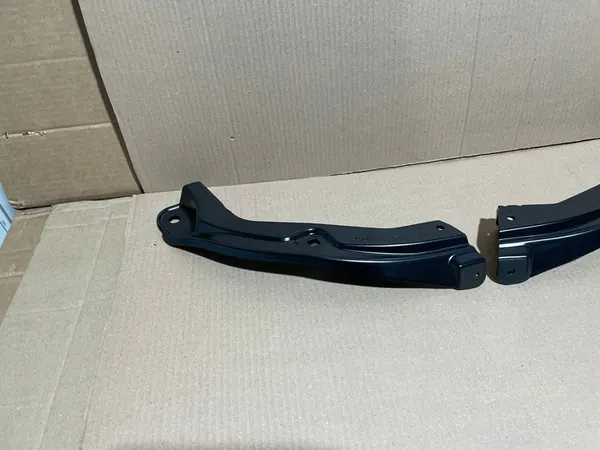 Supports de Lampe SKODA FABIA III LIFT Gauche Droite 6V0805932 6V0805931 image 2