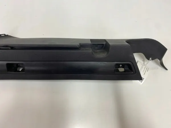 Vänster bakre bagageluckrullfäste Skoda Superb OEM JUT109579 image 4