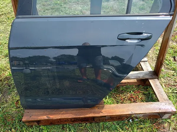 VW GOLF VII Vänster Bakdörr image 2