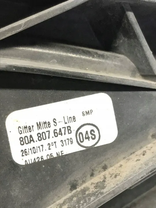 Audi OE 80A807647B griglia paraurti image 8