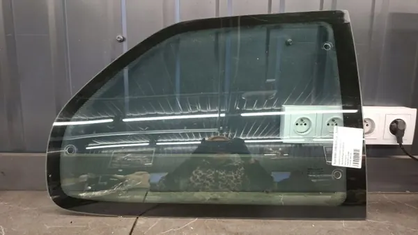 Peugeot 306 achter rechts ruit OEM Szyba prawy tyl image 2