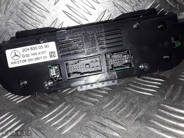 Module climatisation Mercedes Classe C OEM 2048300590 image 3