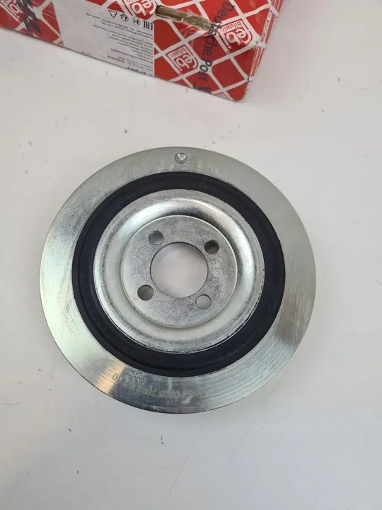 Polia do virabrequim Febi Bilstein 27824 image 6