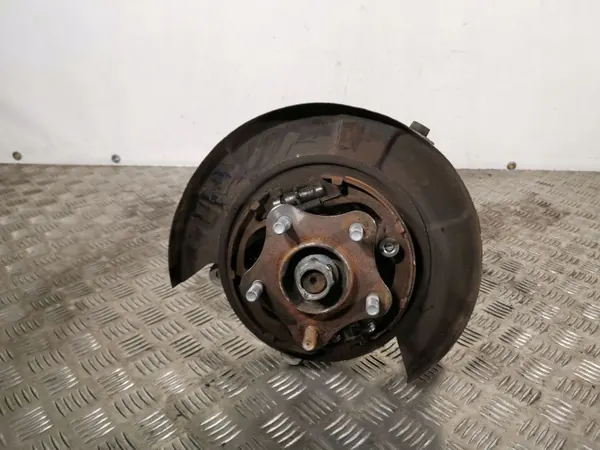 Infiniti Q50 Hinterradnabe OEM FBZ7696 - Gebraucht image 4