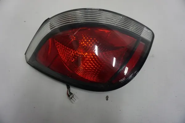 KIA RIO II 2010 Luz Trasera Izquierda 924011G210 image 2