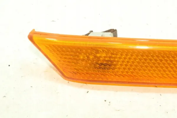 Clignotant d'aile droit Porsche Boxster (986) OEM 99663104401 image 3