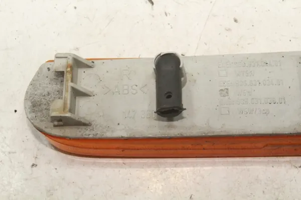 Clignotant d'aile droit Porsche Boxster (986) OEM 99663104401 image 6