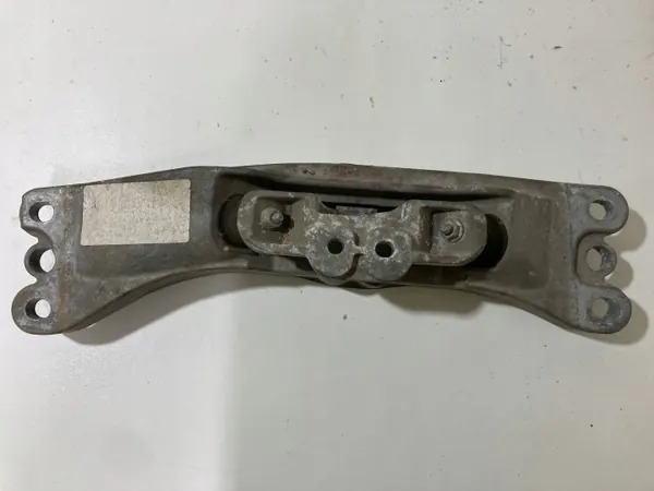 Växellådsfäste fram OEM P20897882 för Camaro VI image 2
