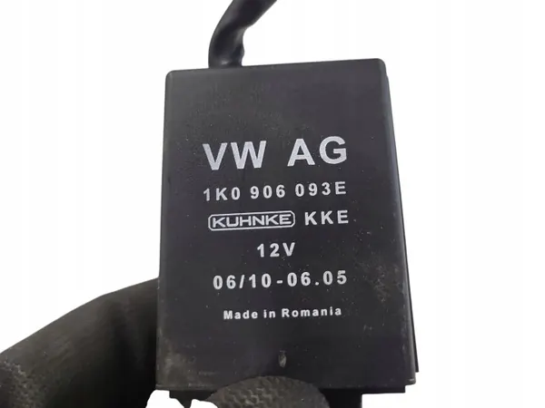 Skoda OE Brandstofpompregelaar OEM 1K0906093E image 4