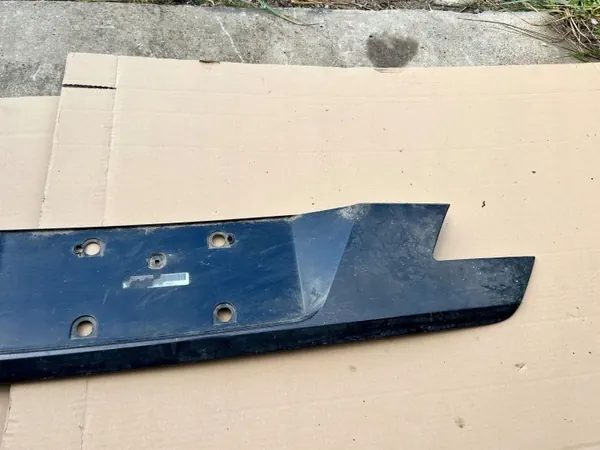 BMW E65/E66 Bagagelucklist OEM 7133638 image 3