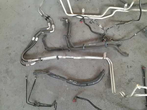 Kraftstoff-Einfüllschlauch OEM 68192064AC für Dodge RAM image 3