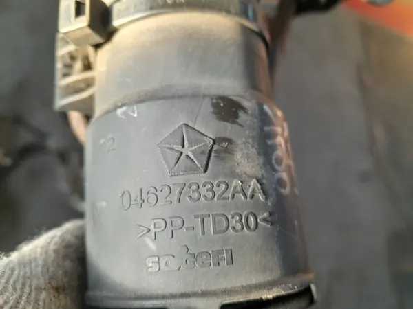Kraftstoff-Einfüllschlauch OEM 68192064AC für Dodge RAM image 8
