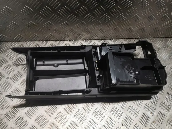 Accoudoir console Mercedes-Benz E A207 OEM 2076800496 image 3