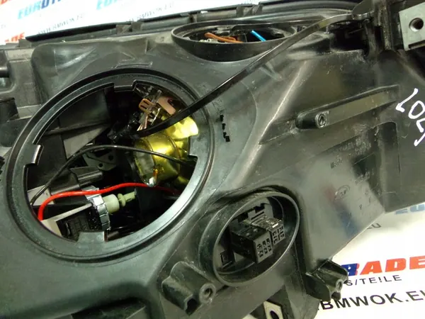 Farol Xenon AHL Esquerdo BMW F01 F02 F04 7228427 image 10