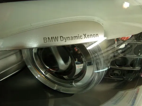 Farol Xenon AHL Esquerdo BMW F01 F02 F04 7228427 image 3