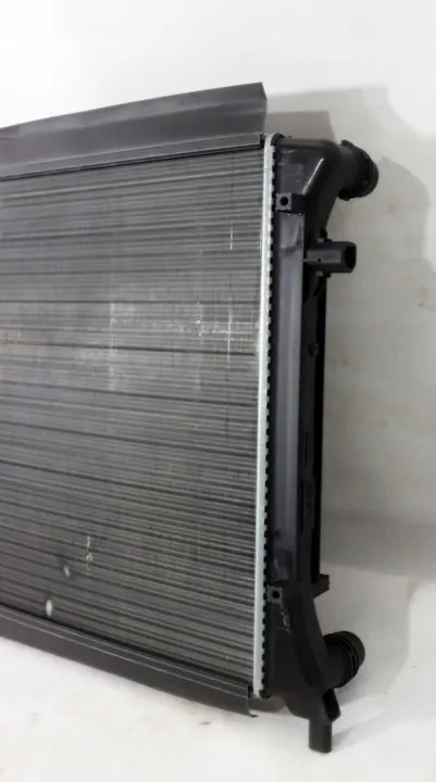 Vattenkylare VW Audi Skoda 1K0121251DF image 4