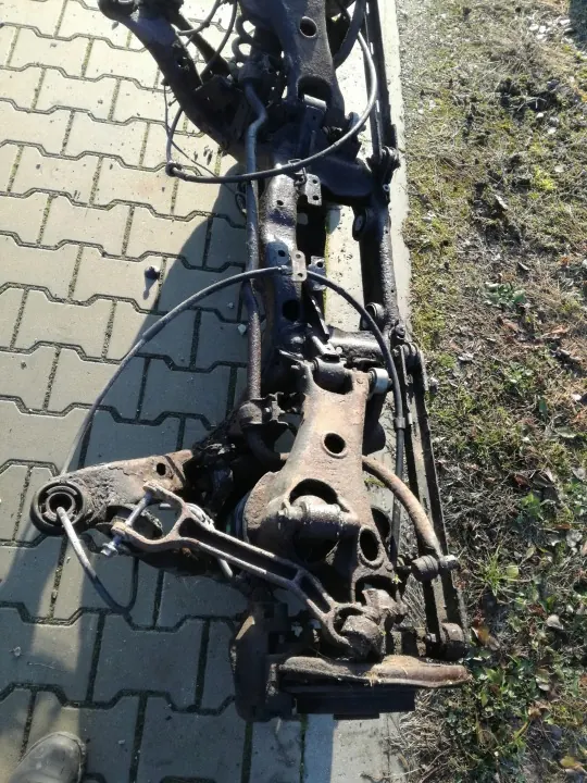 Viga suspensión trasera OEM VOLVO XC90 I 2002-2014 image 4