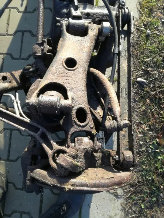 Viga suspensión trasera OEM VOLVO XC90 I 2002-2014 image 5