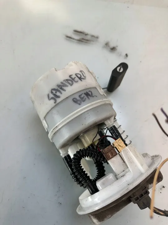 Brandstofpomp Dacia Sandero 8200903683 image 4