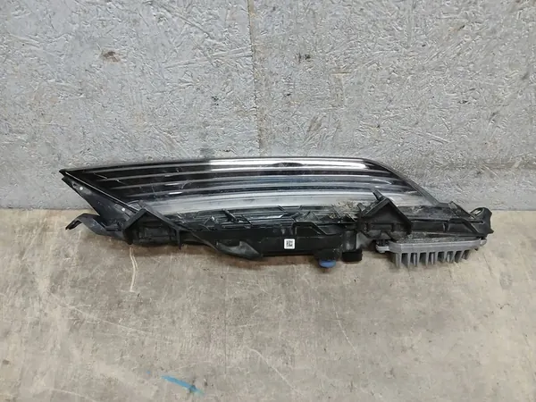 Indicador DRL Halógeno Derecho Porsche Macan Lift 95B953042B image 2