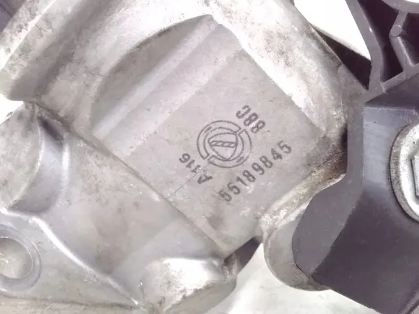 Alfa Romeo GT 2005 Termostato / Carcasa image 4