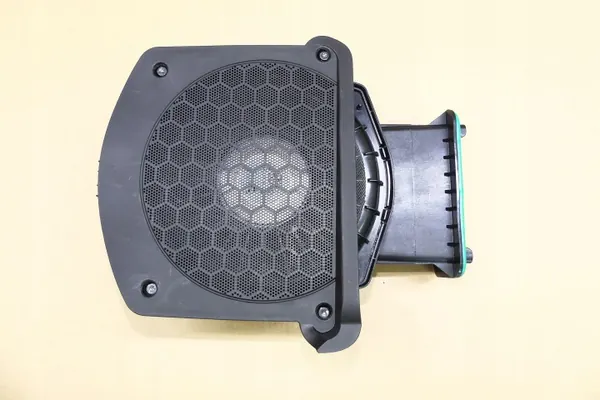 OEM 6811926 6826949 BMW X3 G01 LCI Linker woofer image 3