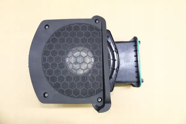 OEM 6811926 6826949 BMW X3 G01 LCI Linker woofer image 7