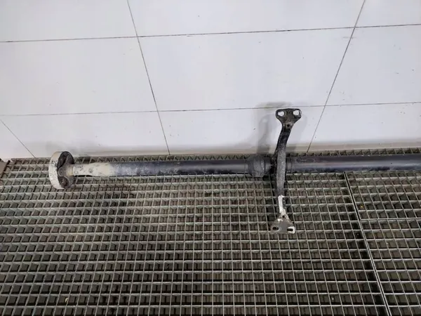 Drivaxel VW Passat B7 Alltrack 4x4 2.0 TDI image 2