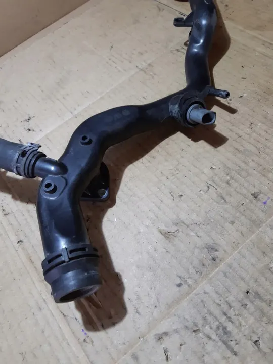 AUDI Q7 4L 3.0 TFSI Vesiputki 06E121045BD image 5