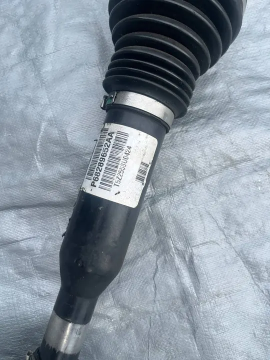 Jeep Cherokee KL 2019 Främre Vänster Höger Axel OEM P68289652AA image 2