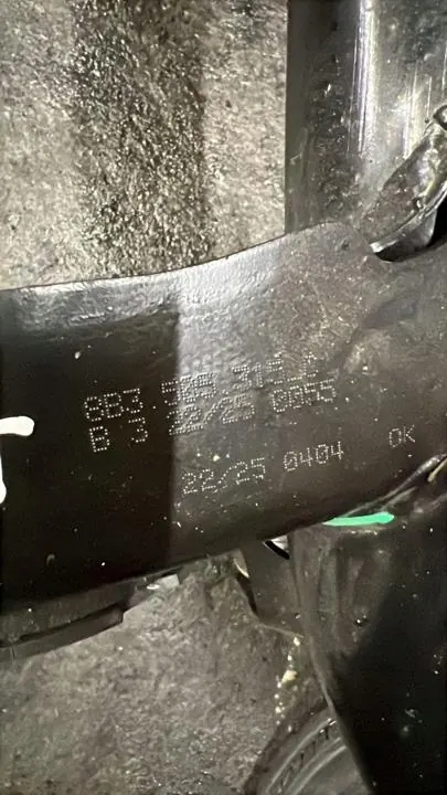 Audi Q5 Taka-akseli OEM 8MA505235K Käytetty image 6