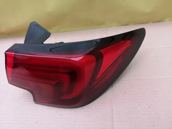 OPEL ASTRA K 15- Luz Trasera LED Derecha Original image 2
