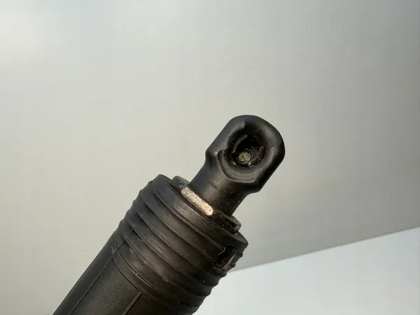 AUDI A5 S5 RS5 F5 Elektrisk bagagerumsaktuator 8W8827851E image 2