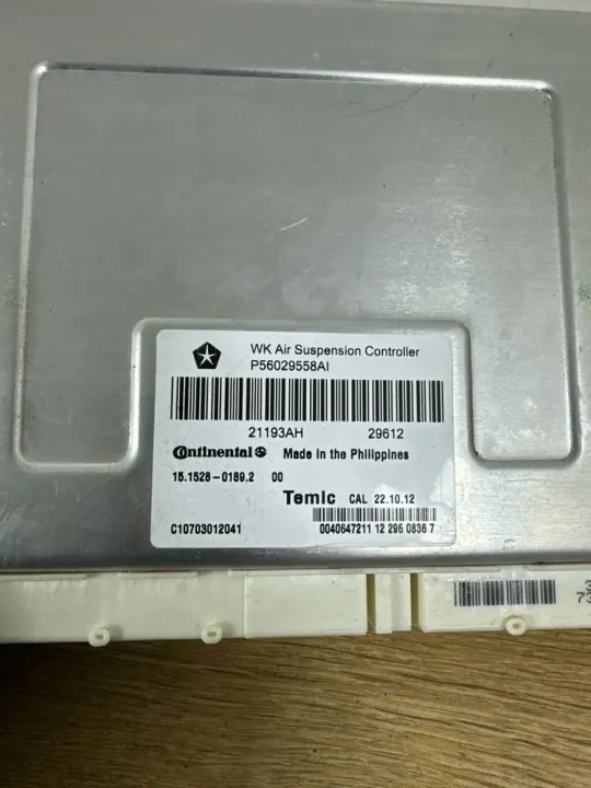 Jeep luftfjädringsmodul OEM P56029558AI image 10
