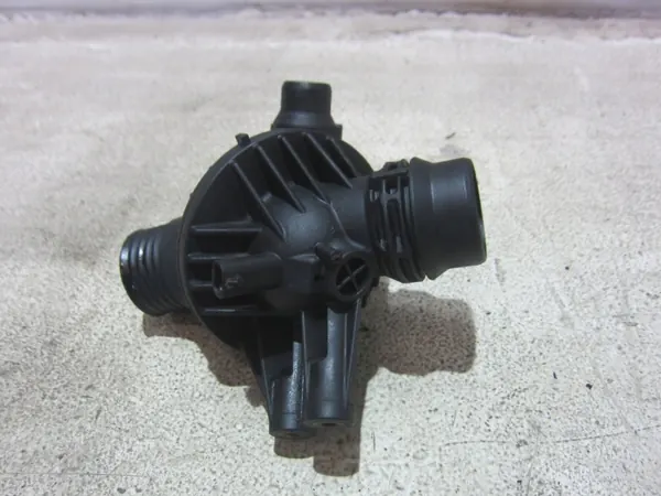 Thermostaathuis OEM 11537586783 voor BMW X3 F25 image 3