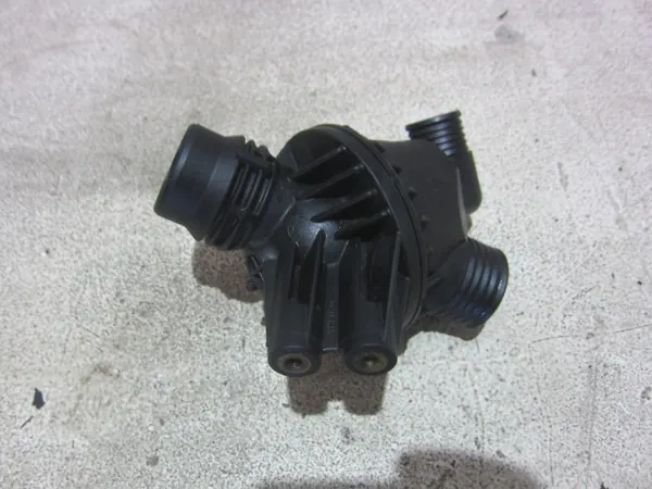 Thermostaathuis OEM 11537586783 voor BMW X3 F25 image 4