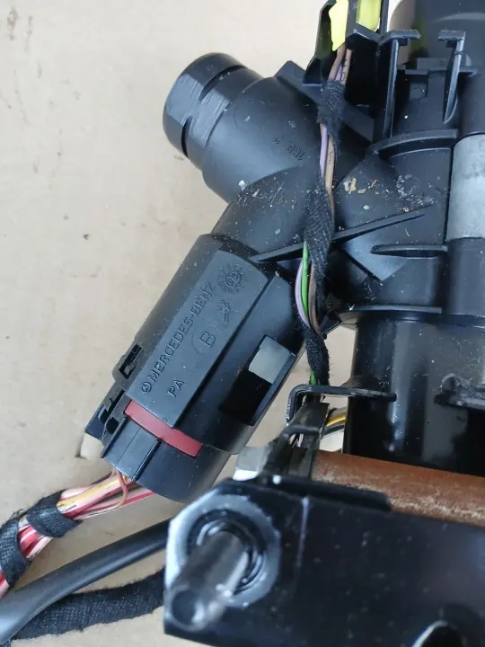 OEM STACYJKA WKŁADKI KLUCZYKI Zündschloss Mercedes W168 image 5