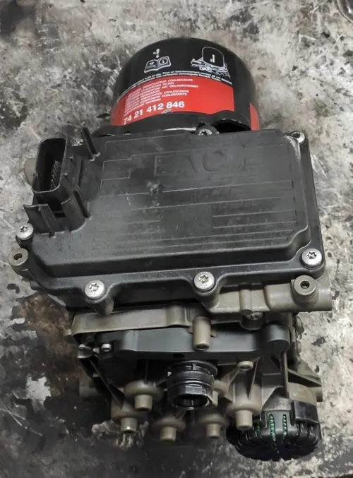 Secador de ar OEM K156854 para Renault Gama T image 4