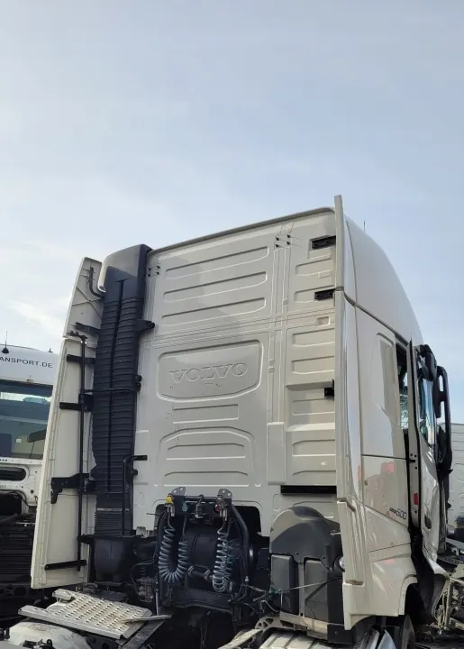 Volvo OE complete cabine FH4 Globetrotter XL image 5