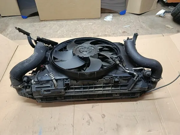 Kylfläktmontering Mercedes W212 S212 E63 W204 C-Klass C63 AMG image 4